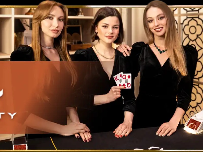 Đá gà trực tuyến F8BET80 với trận đấu kịch tính